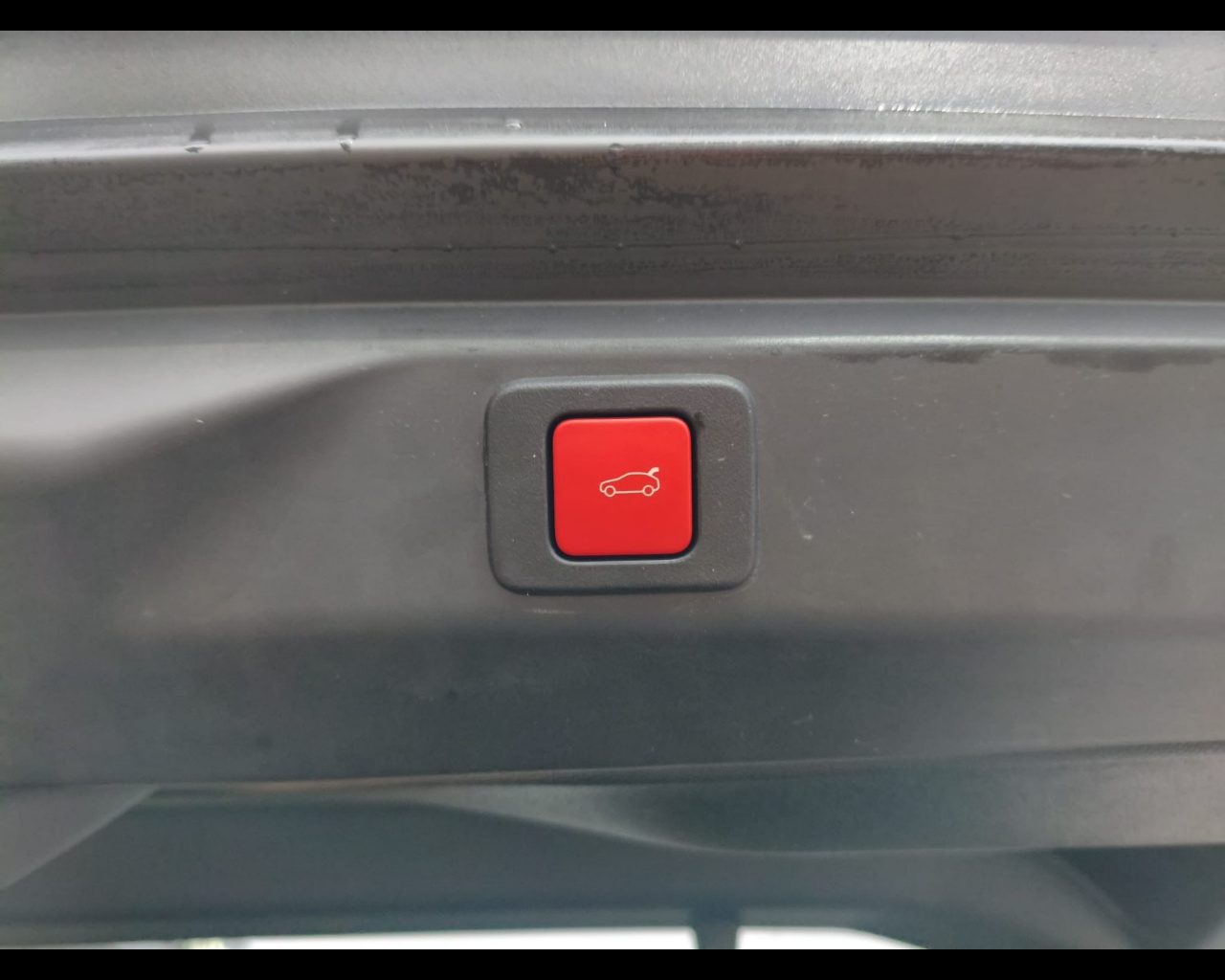 Foto PEUGEOT 3008 1.2 hybrid GT 145cv e-dcs6