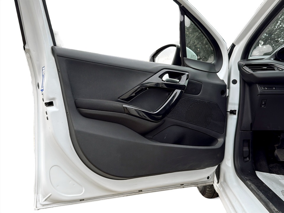 PEUGEOT 208 5p 1.2 puretech Active gpl 82cv GPL usato - 7