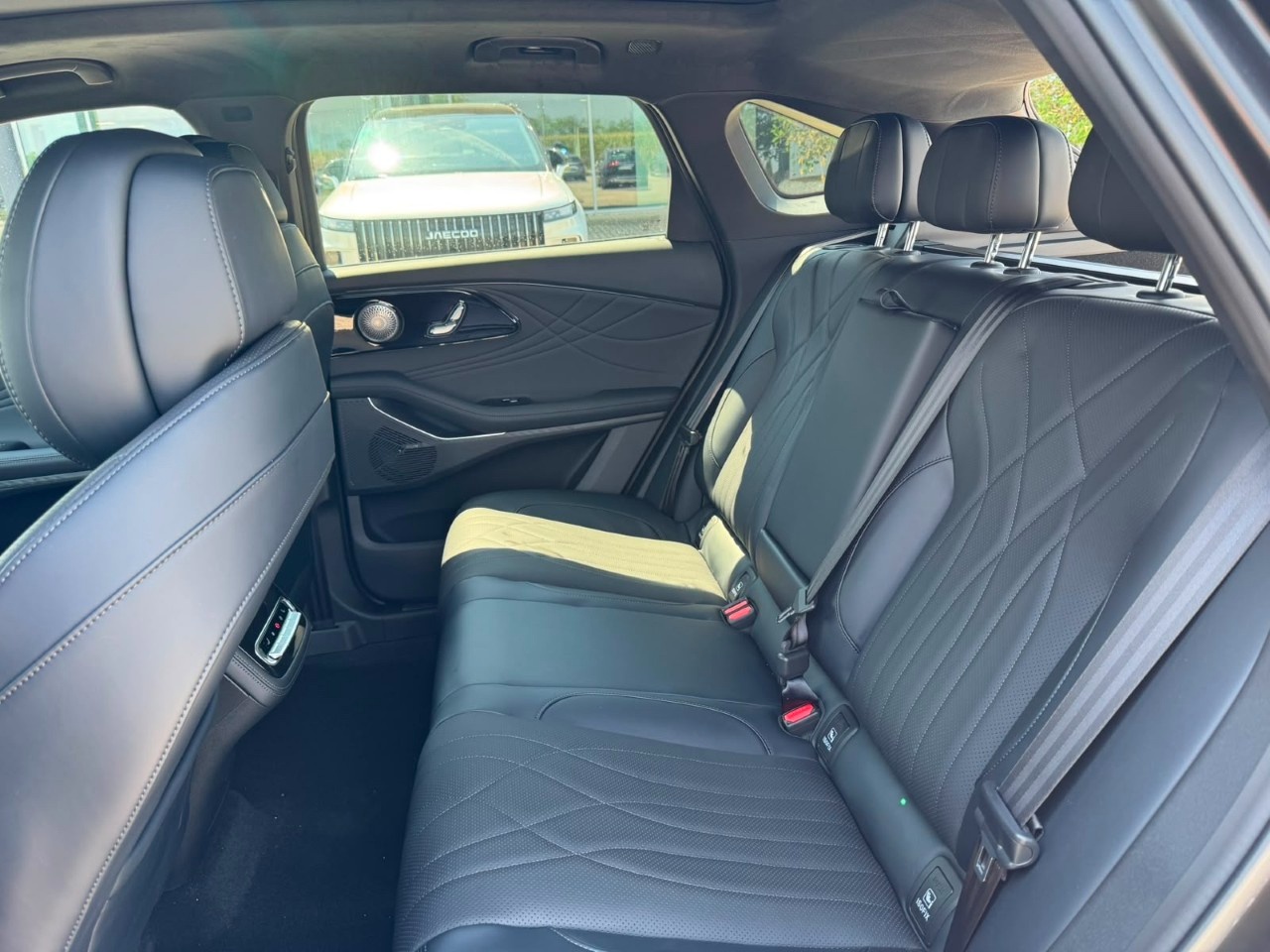 Omoda OMODA 9 9 - SHS-P 1.5TGDI - Trazione AWD - Black Edition - 16