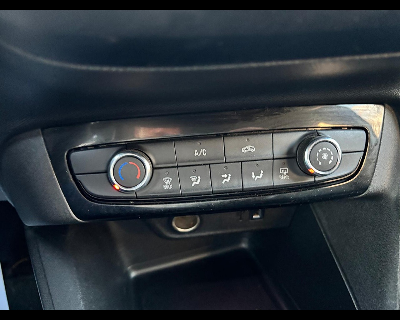 Foto OPEL Corsa 1.5 Edition s&s 100cv