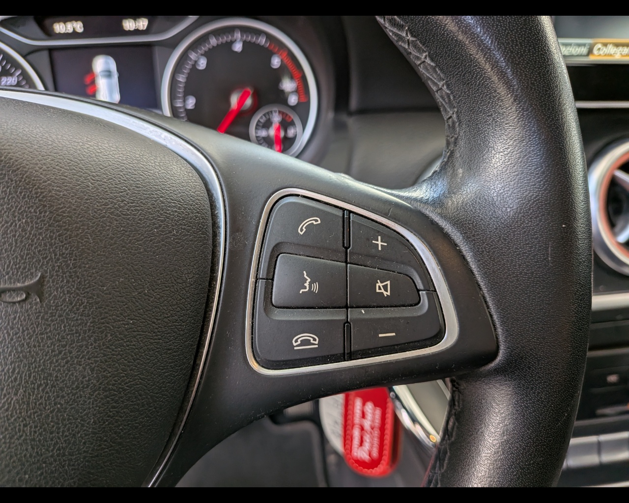 Foto MERCEDES A 180 d Premium 