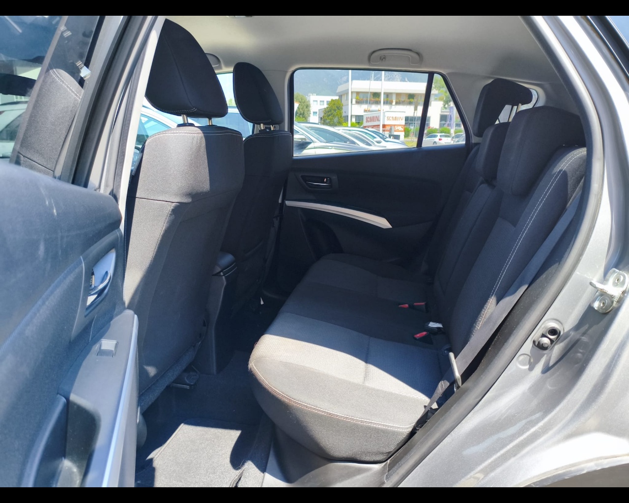 Foto SUZUKI S-Cross 1.6 ddis Easy 2wd