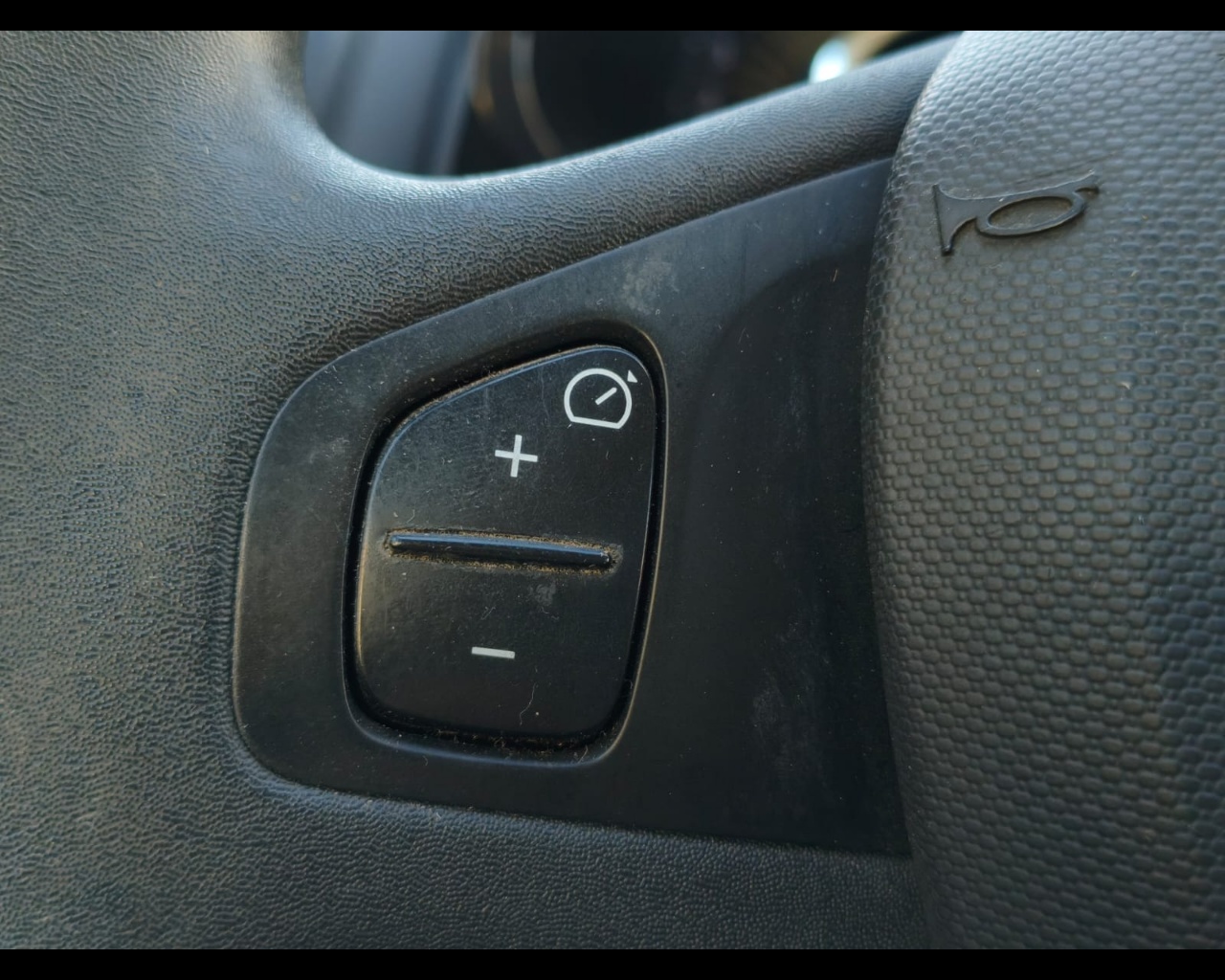 Foto RENAULT Clio 5p 1.2 Wave Gpl 75cv