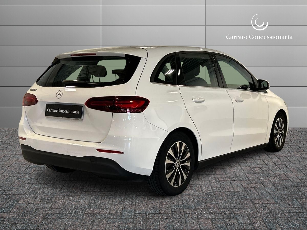 Mercedes  Classe B 180 D Executive 8G-DCT - 2