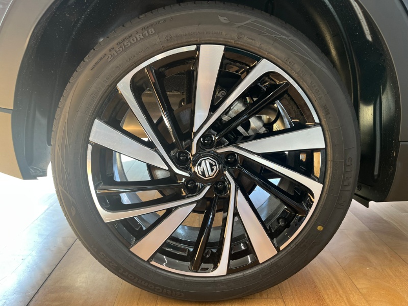 MG – ZS 1.5 Hybrid+ Luxury