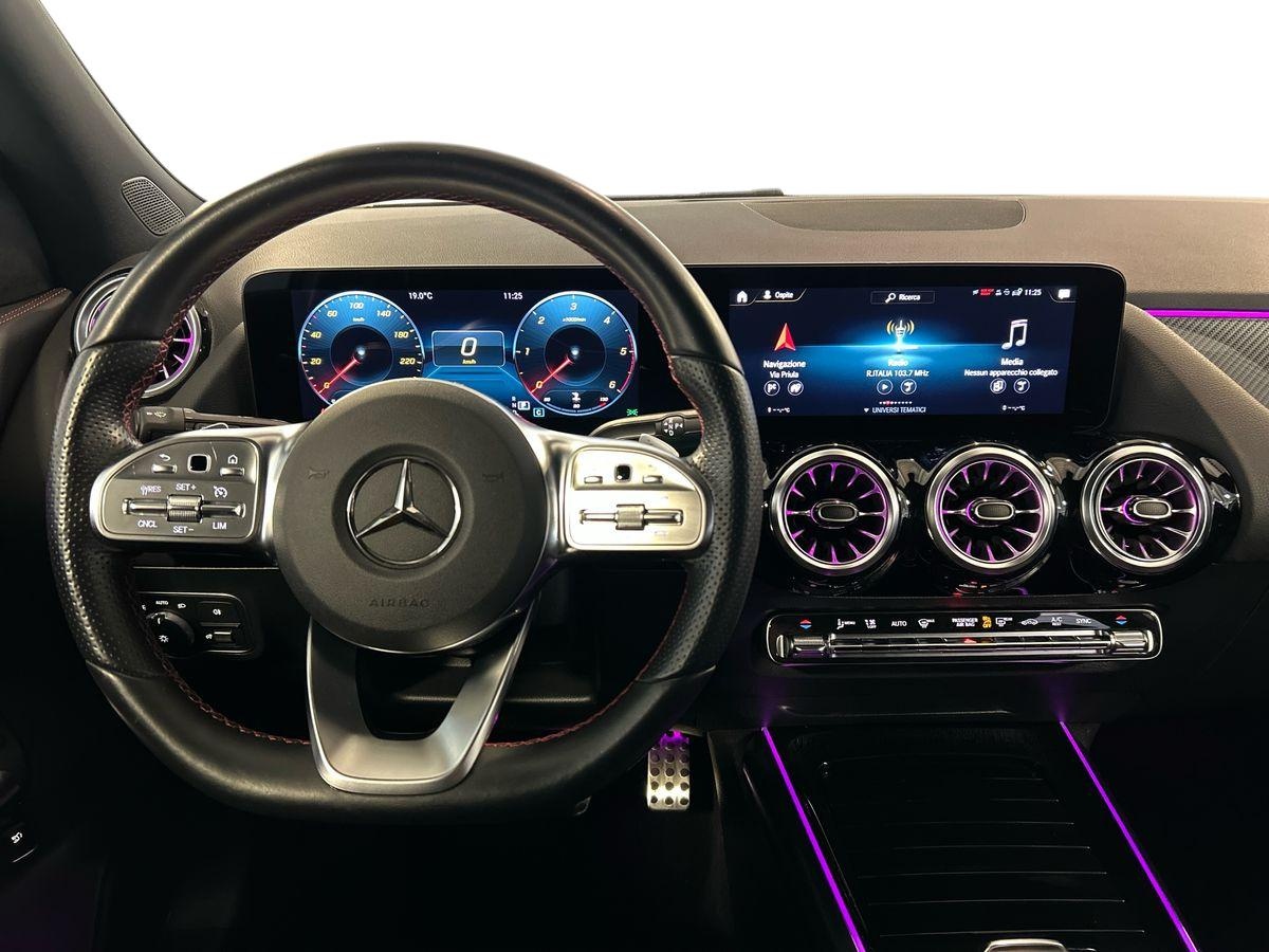 Mercedes GLA GLA 180 D Premium 8G-DCT - 11