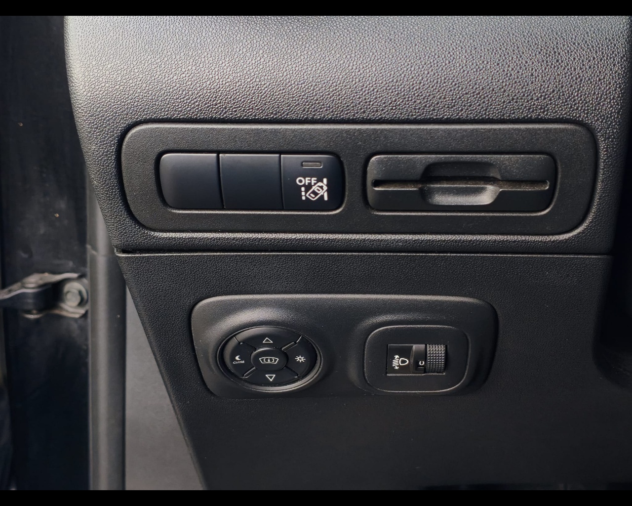 Foto CITROEN C3 Aircross 1.2 puretech Shine s&s 130cv