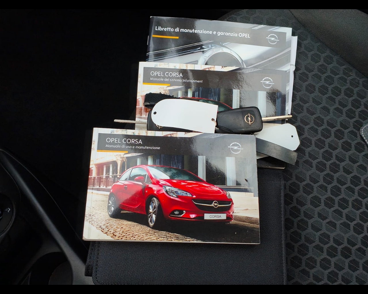 Foto OPEL Corsa 1.4 Advance (n-joy) Gpl 90cv 5p