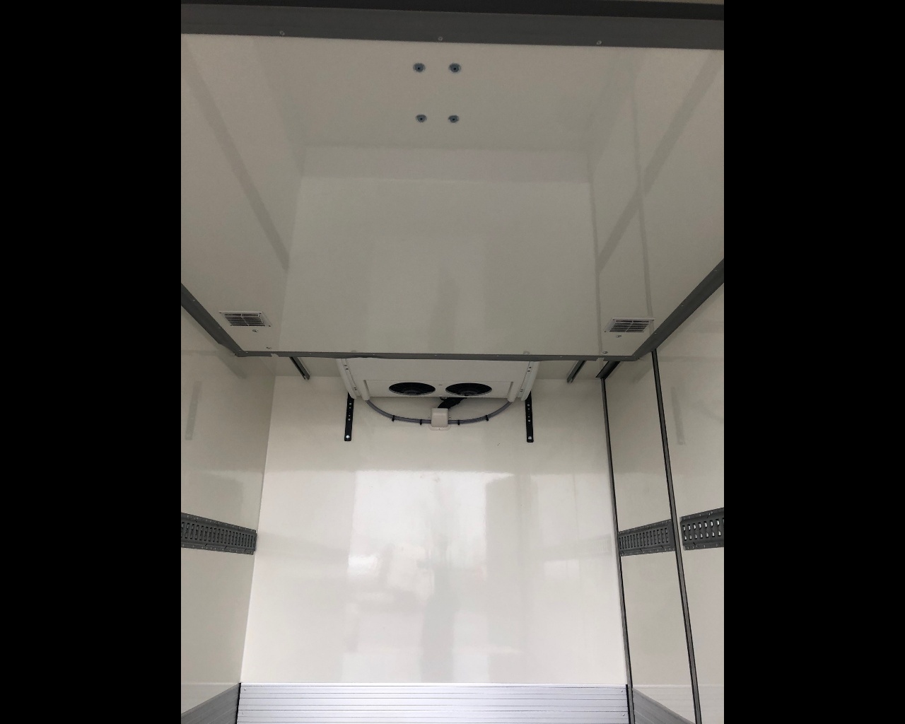 MAN TGE 5.160 AUTOTELAIO RUOTA GEMELLATA P.3640