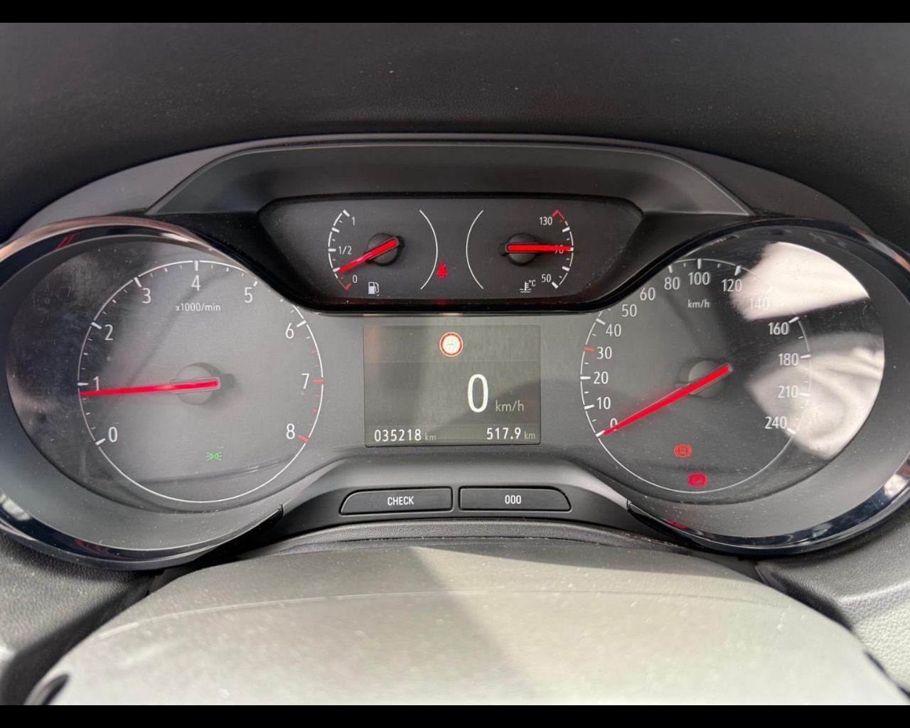 Foto OPEL Grandland X 1.2 Design Line s&s 130cv