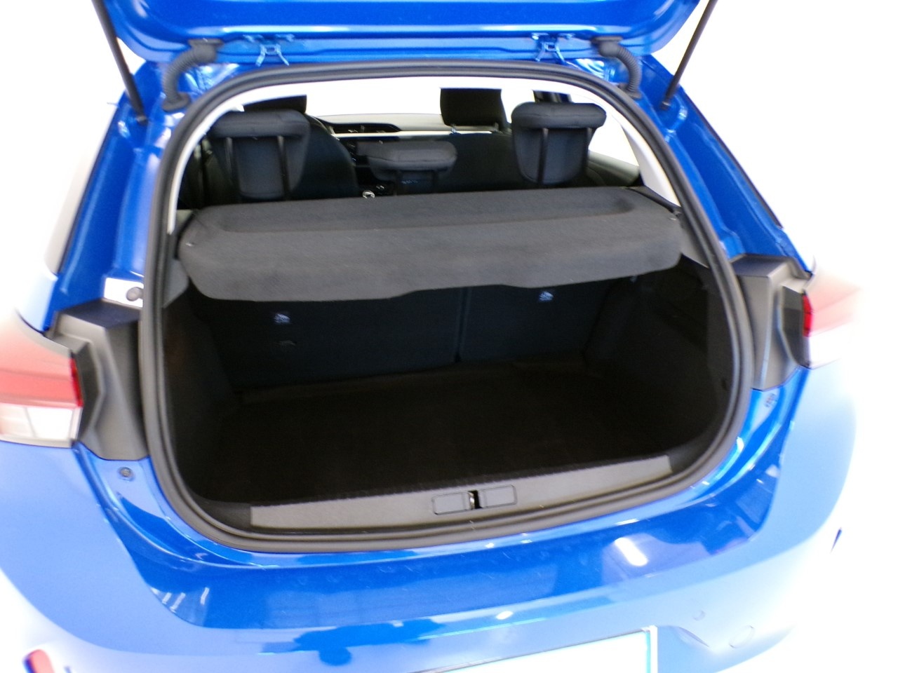 Opel Corsa Corsa 5 Porte 1.2 75cv D&T - 9