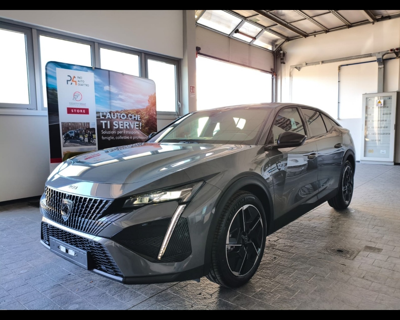 PEUGEOT 408 1.2 hybrid GT 136cv e-dsc6 a Km0