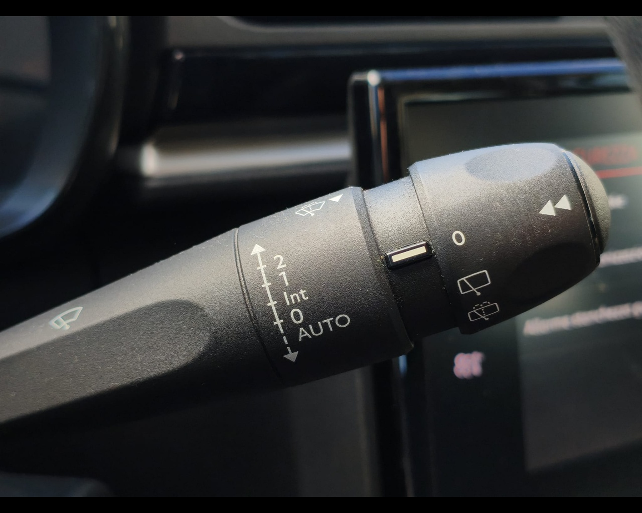 Foto CITROEN C3 1.5 bluehdi Shine s&s 100cv 6m