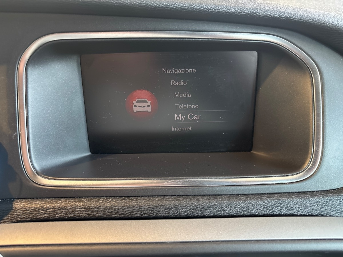 Volvo V40 Usato 2018 V40 Parma