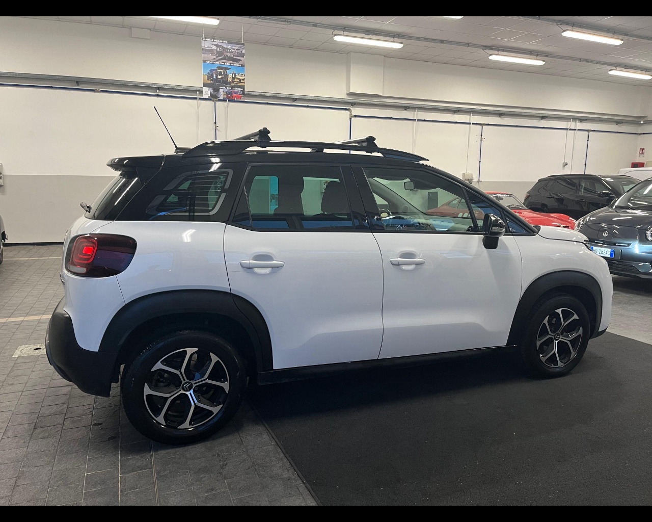 Foto CITROEN C3 Aircross 1.5 bluehdi Shine s&s 110cv