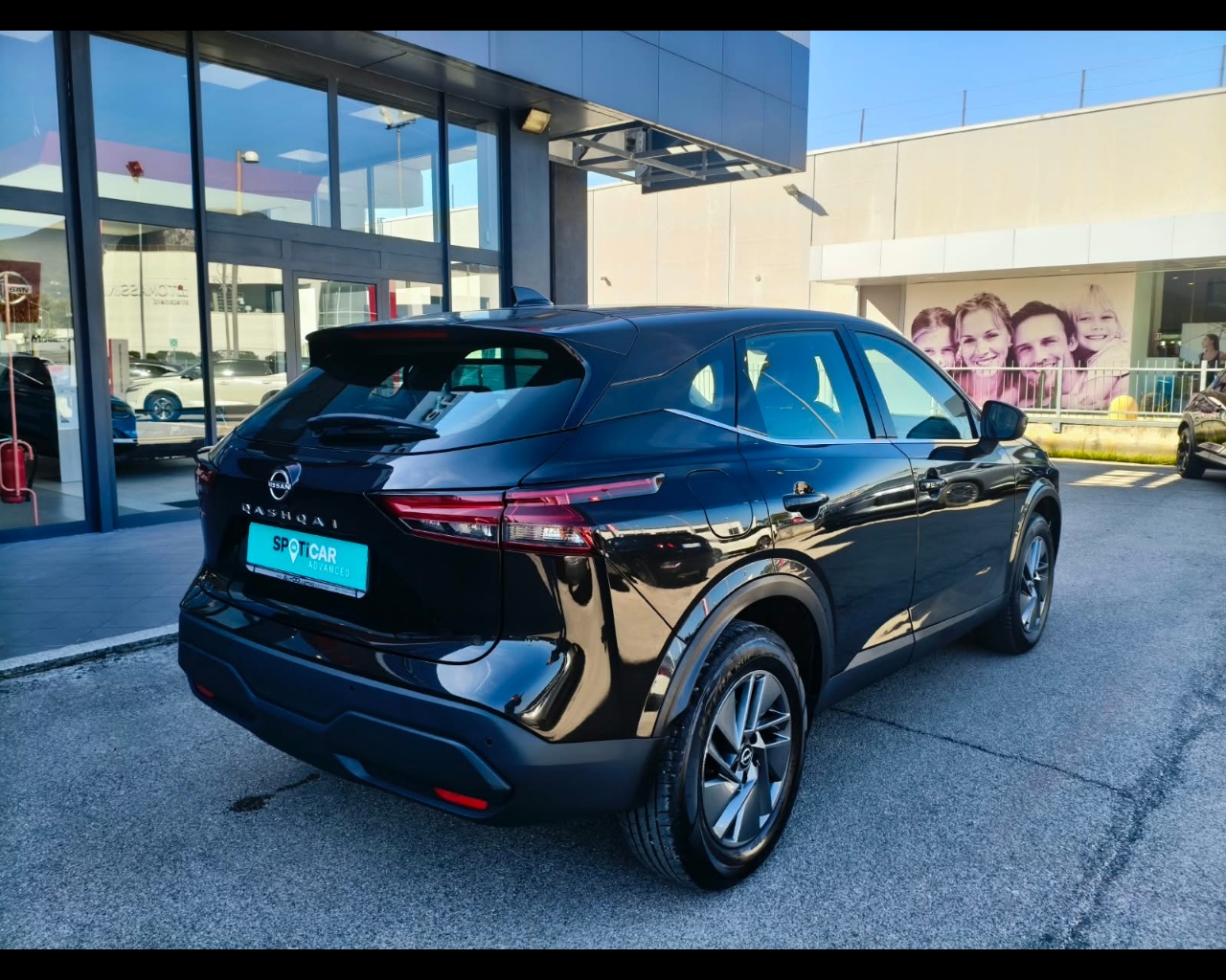 Foto NISSAN Qashqai 1.3 mhev Acenta 2wd 158cv xtronic N1