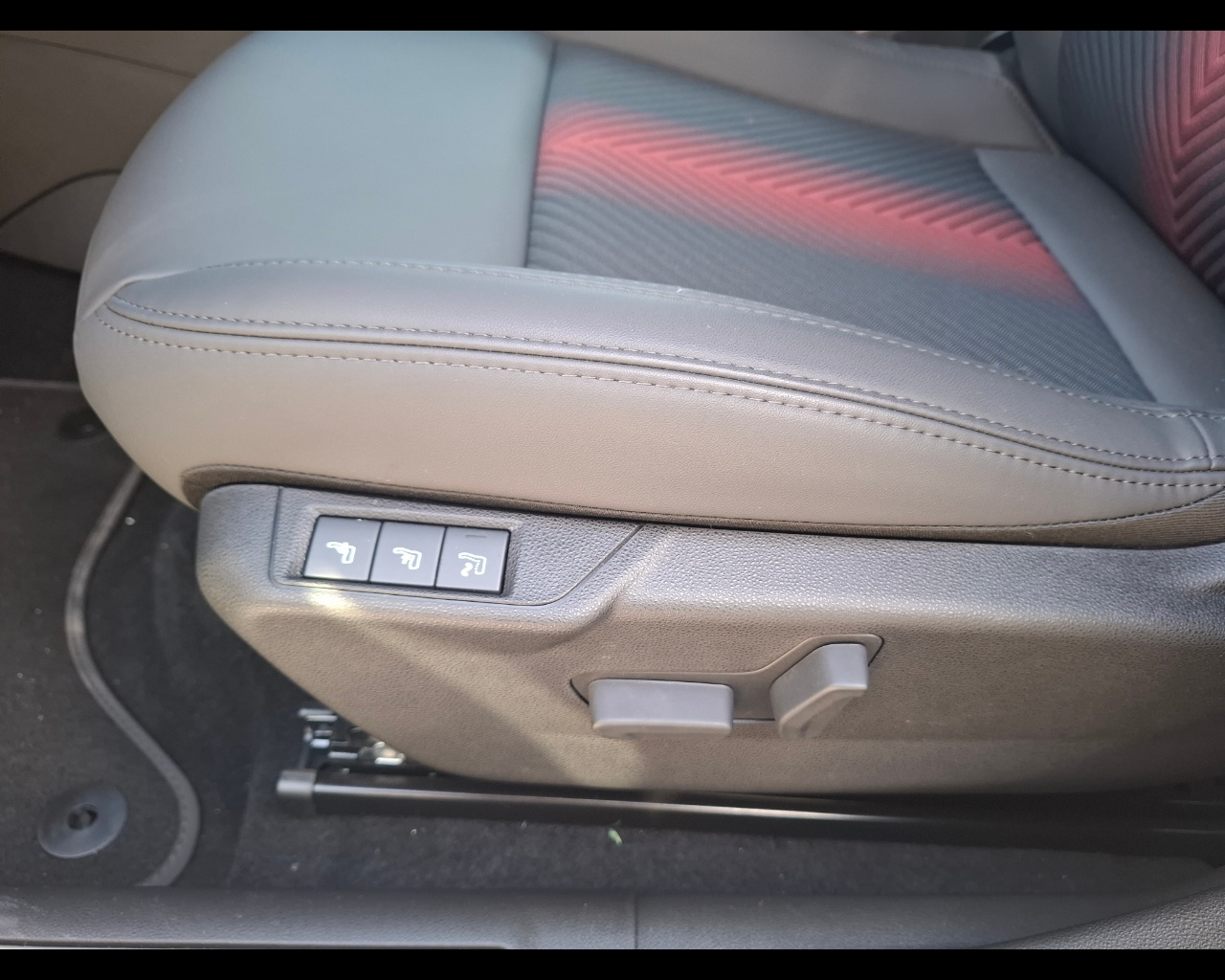 ALFA ROMEO Junior Ibrida My25 Ibrida 1.2145cv Hybrid Edct6 Ibrido benzina Aziendale - 13