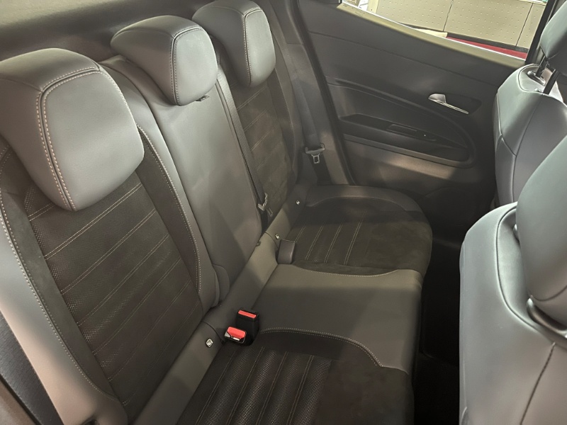 ALFA ROMEO – Junior 1.2 145 CV Hybrid eDCT6 Q4 Intensa