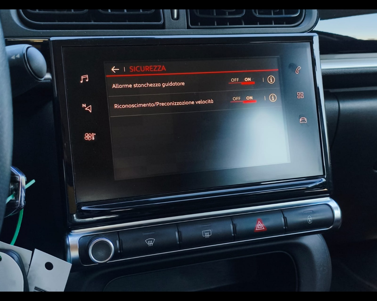 Foto CITROEN C3 1.2 puretech Feel s&s 83cv