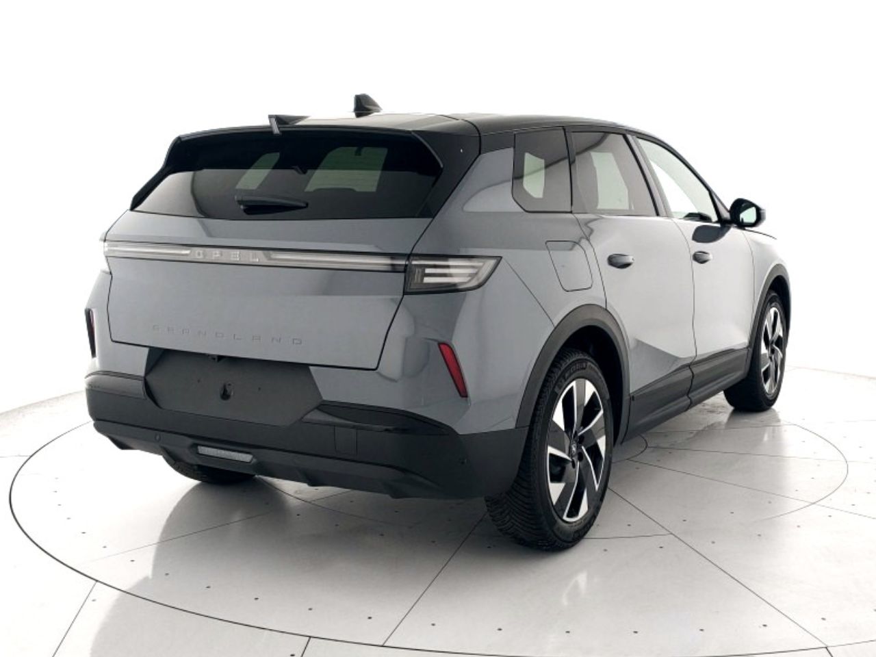 Opel Grandland Nuovo Ibrido benzina Grandland Porto Mantovano