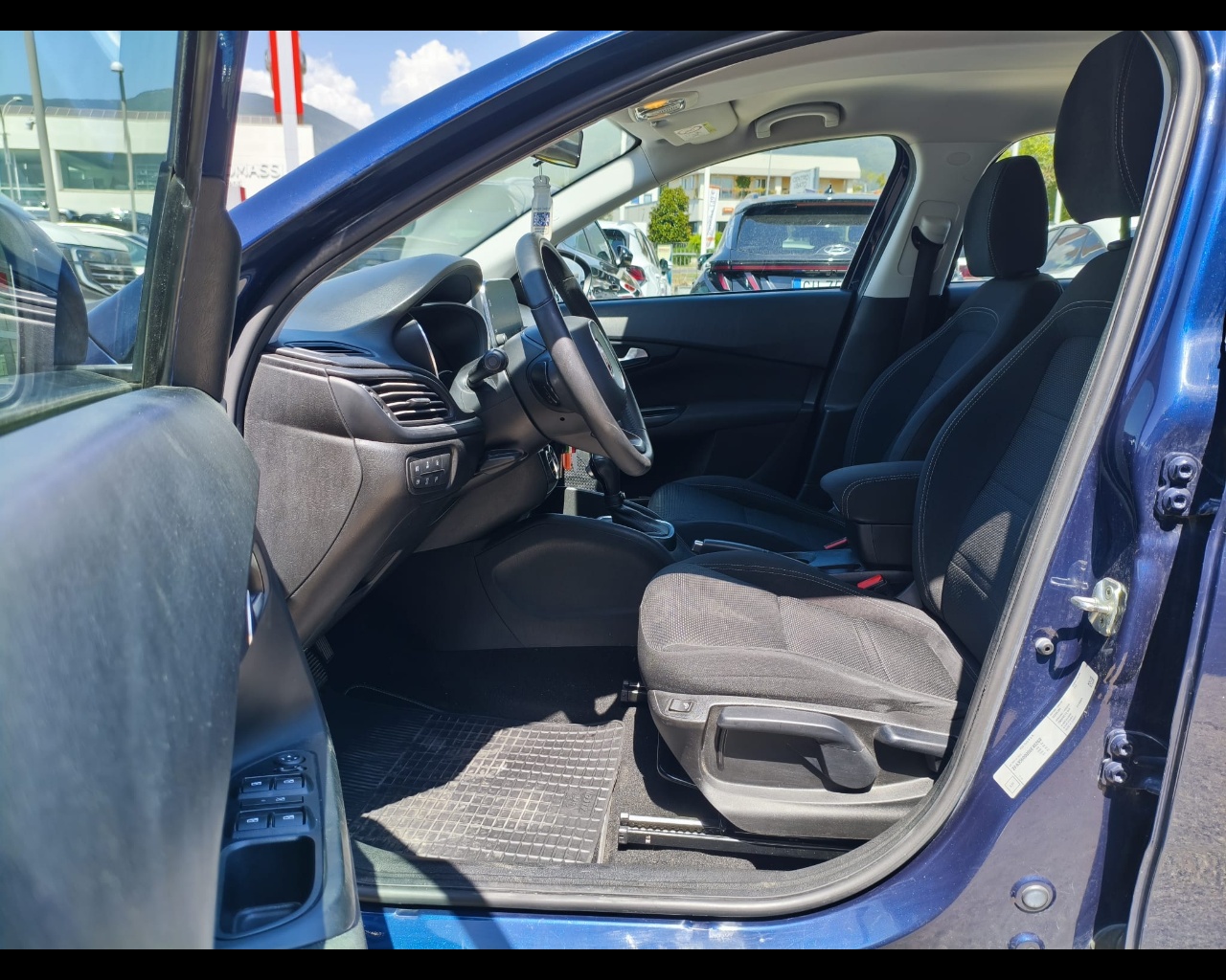 Foto FIAT Tipo SW 1.6 mjt Lounge s&s 120cv dct