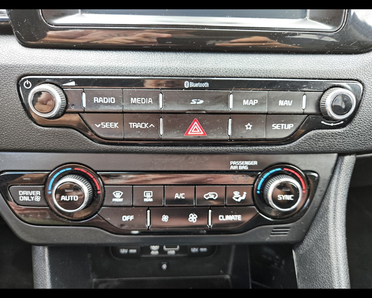 Foto KIA Niro 1.6 gdi hev Style dct 