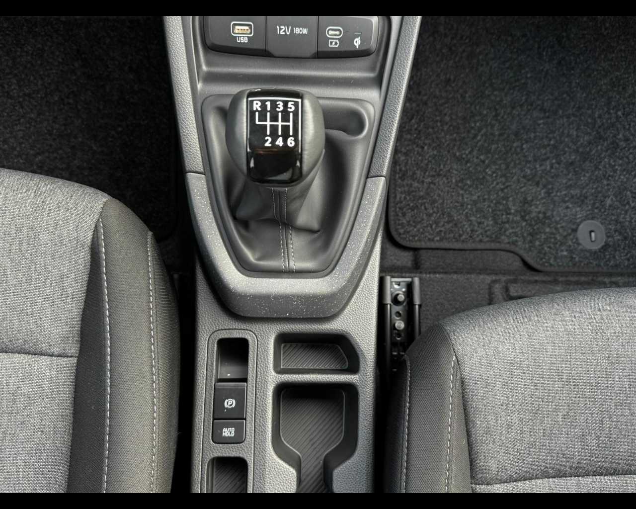 Kia Stonic Nuovo benzina Stonic Este