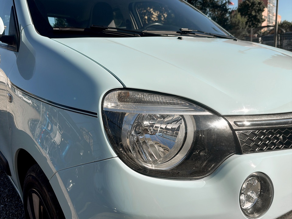 RENAULT Twingo 1.0 sce Lovely 69cv edc Benzina usato - 19
