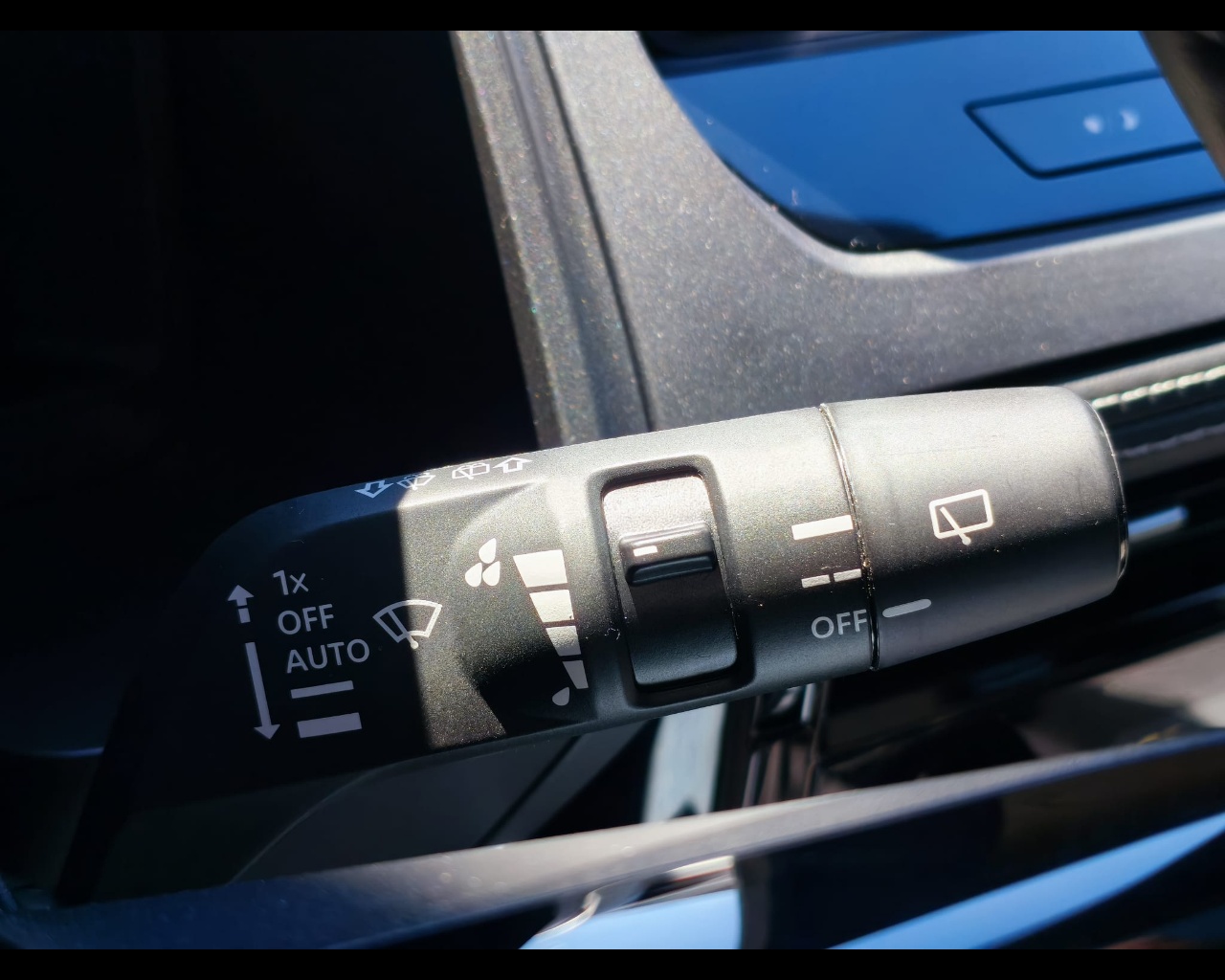 Foto NISSAN Qashqai 1.3 mhev N-Connecta 2wd 140cv