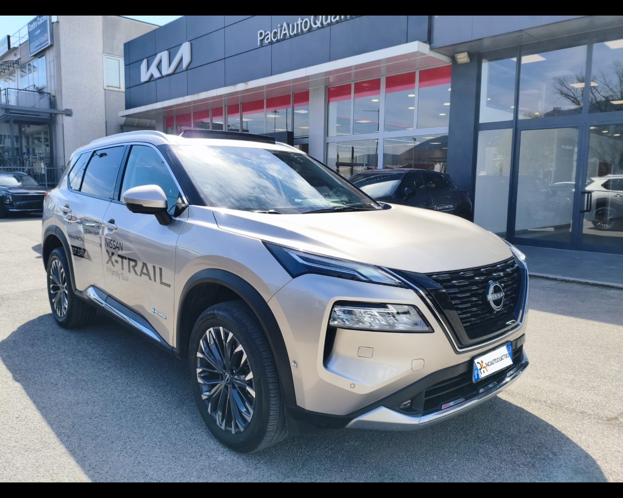 Foto NISSAN X-Trail 1.5 e-power Tekna 2wd auto