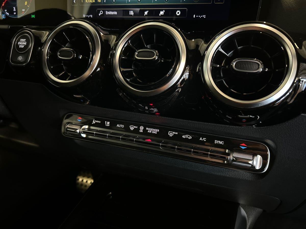 Mercedes GLA GLA 200 Premium 7G-DCT - 14