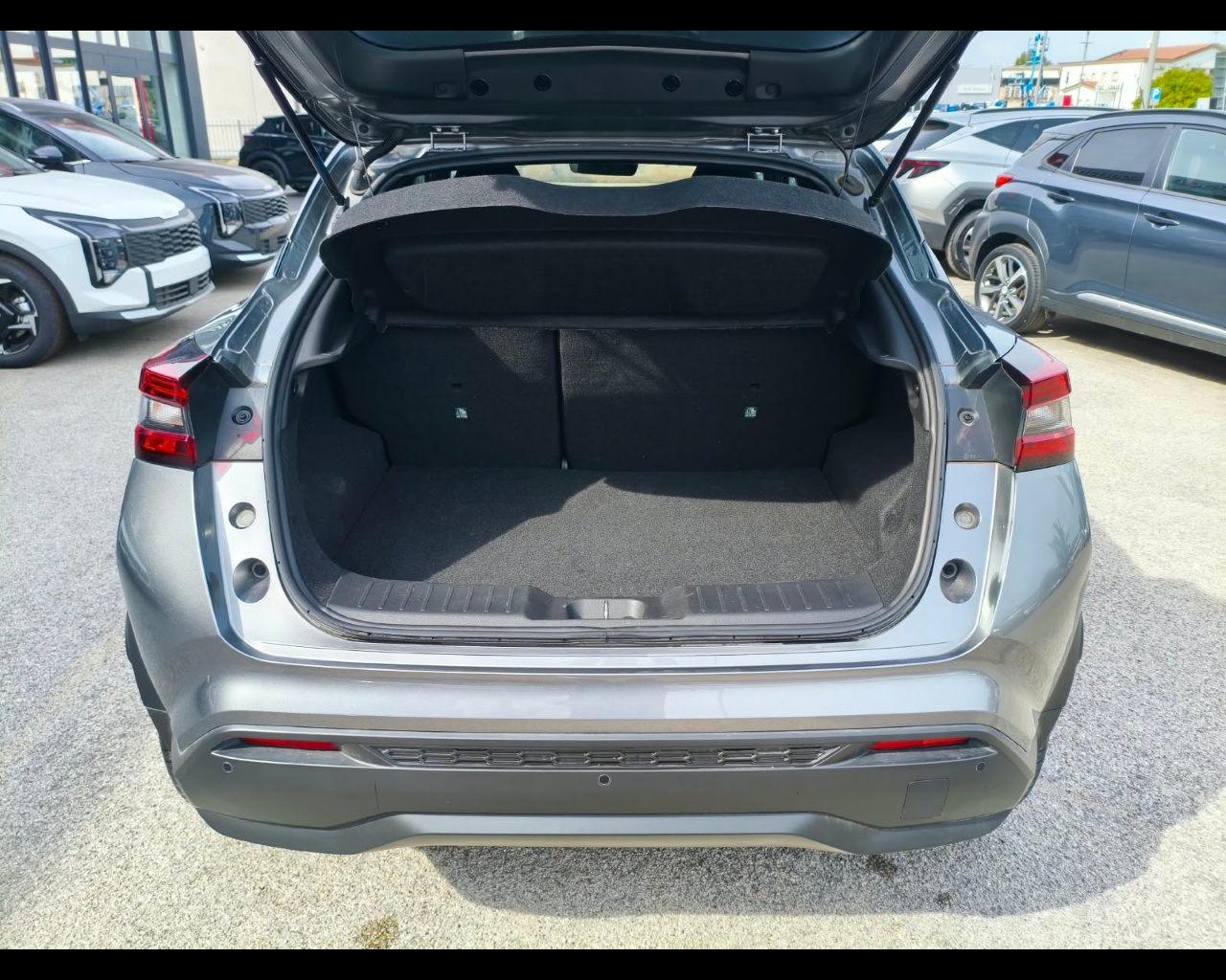 Foto NISSAN Juke 1.6 hev N-Connecta