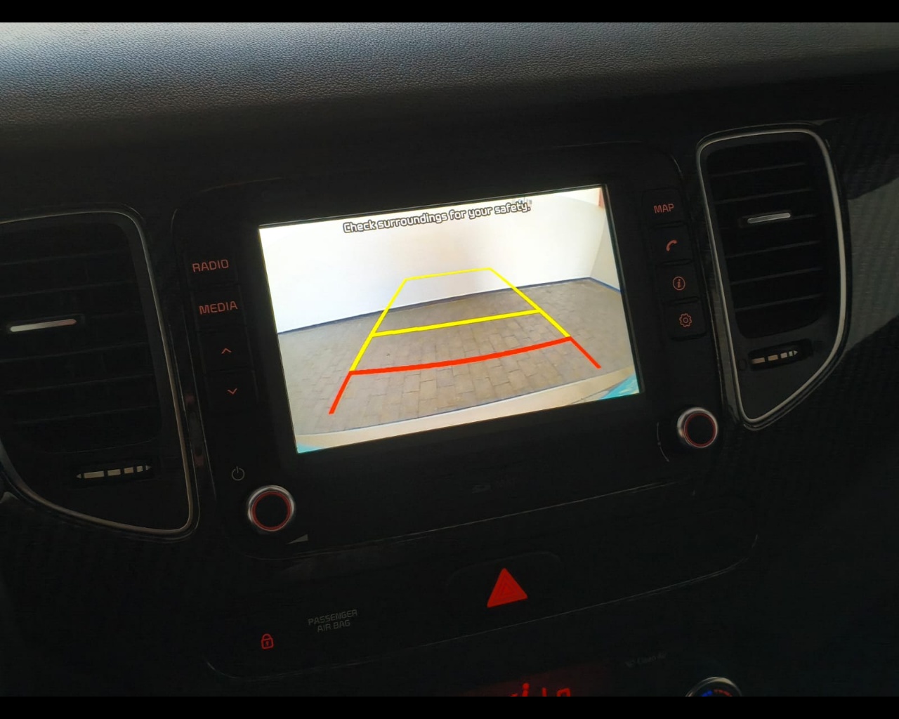 Foto KIA Carens 1.7 crdi Class Techno Pack 115cv 7p.ti