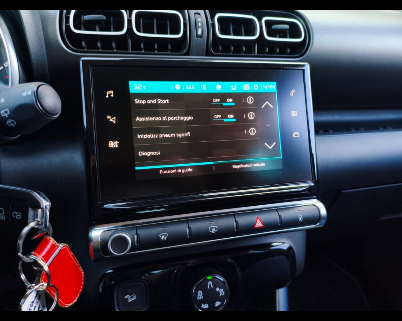 Foto CITROEN C3 Aircross 1.2 puretech Shine s&s 110cv