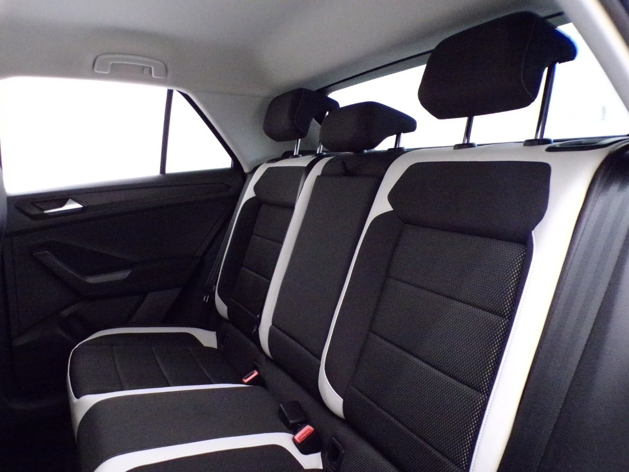 Volkswagen T-Roc T-Roc 1.6 TDI SCR Style - 13