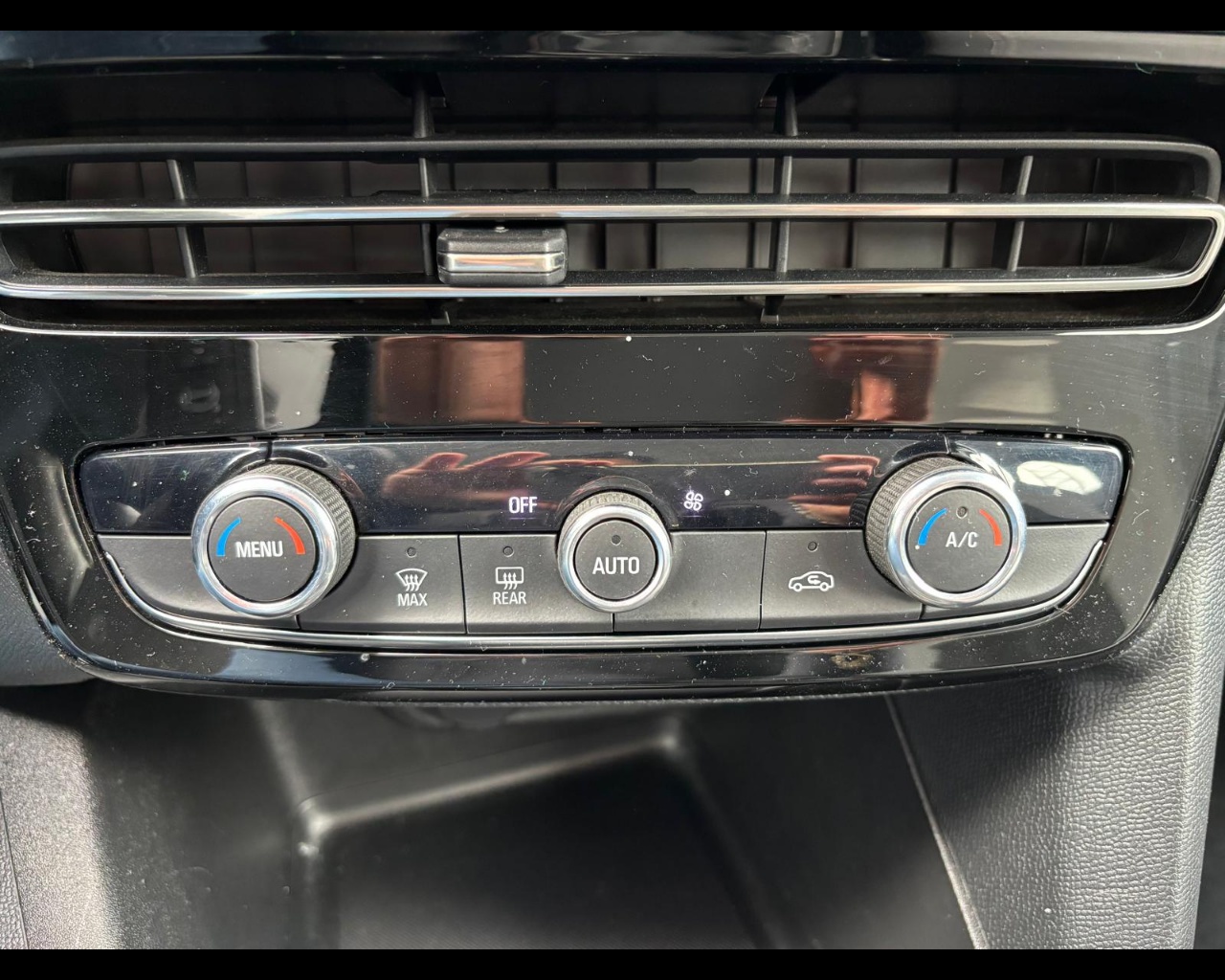 Foto OPEL Mokka 1.2 t Elegance s&s 100cv