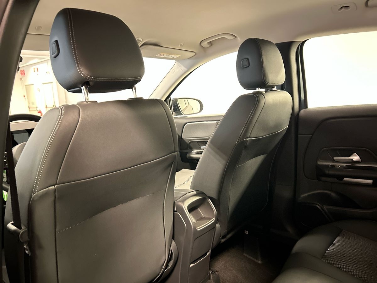 Mercedes GLA GLA 180 D Executive 8G-DCT - 18