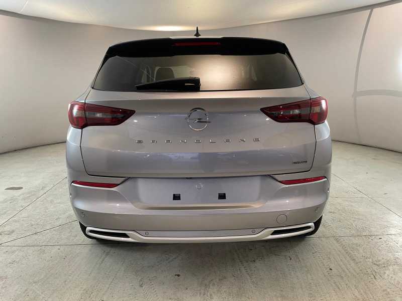 Grandland Business Elegance 1.6 225cv Phev