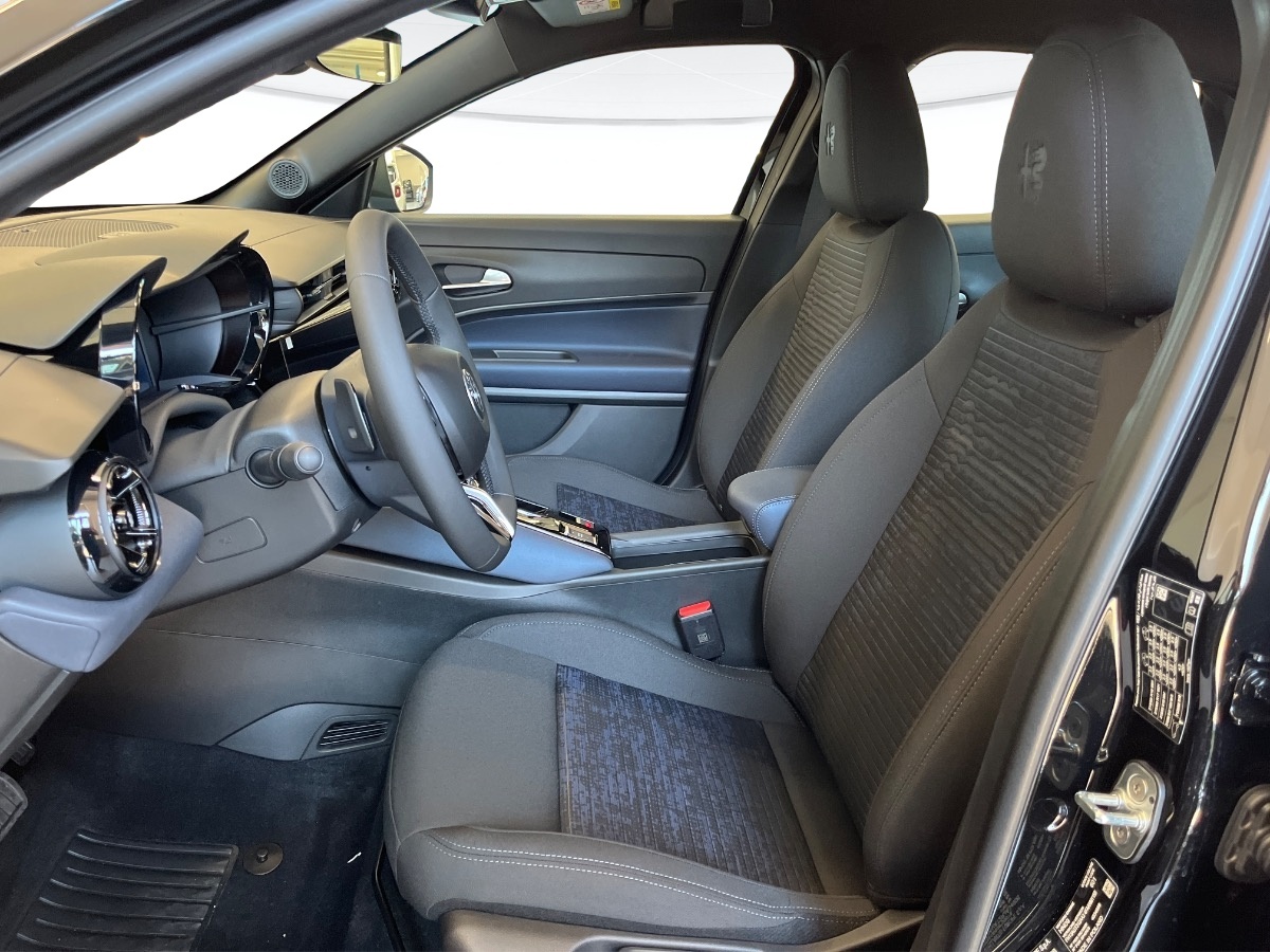 Alfa Romeo Junior Nuovo Ibrido benzina Junior Rovigo