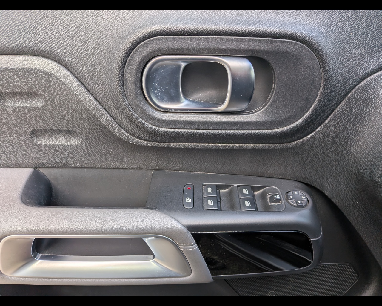 Foto CITROEN C5 Aircross 2.0 bluehdi Feel s&s 180cv eat8 