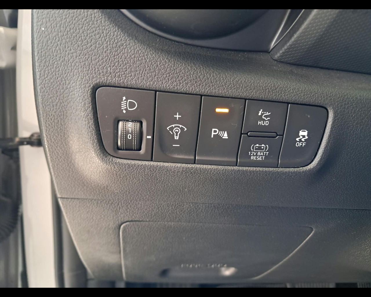 Foto HYUNDAI Kona 1.6 hev Exellence Premium Pack 2wd dct