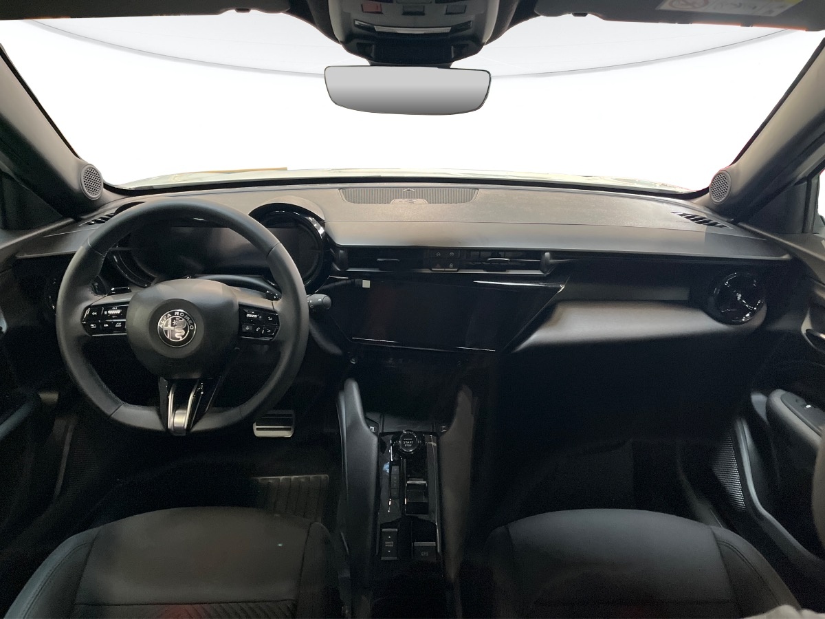 Alfa Romeo Junior Nuovo Ibrido benzina Junior Cerea