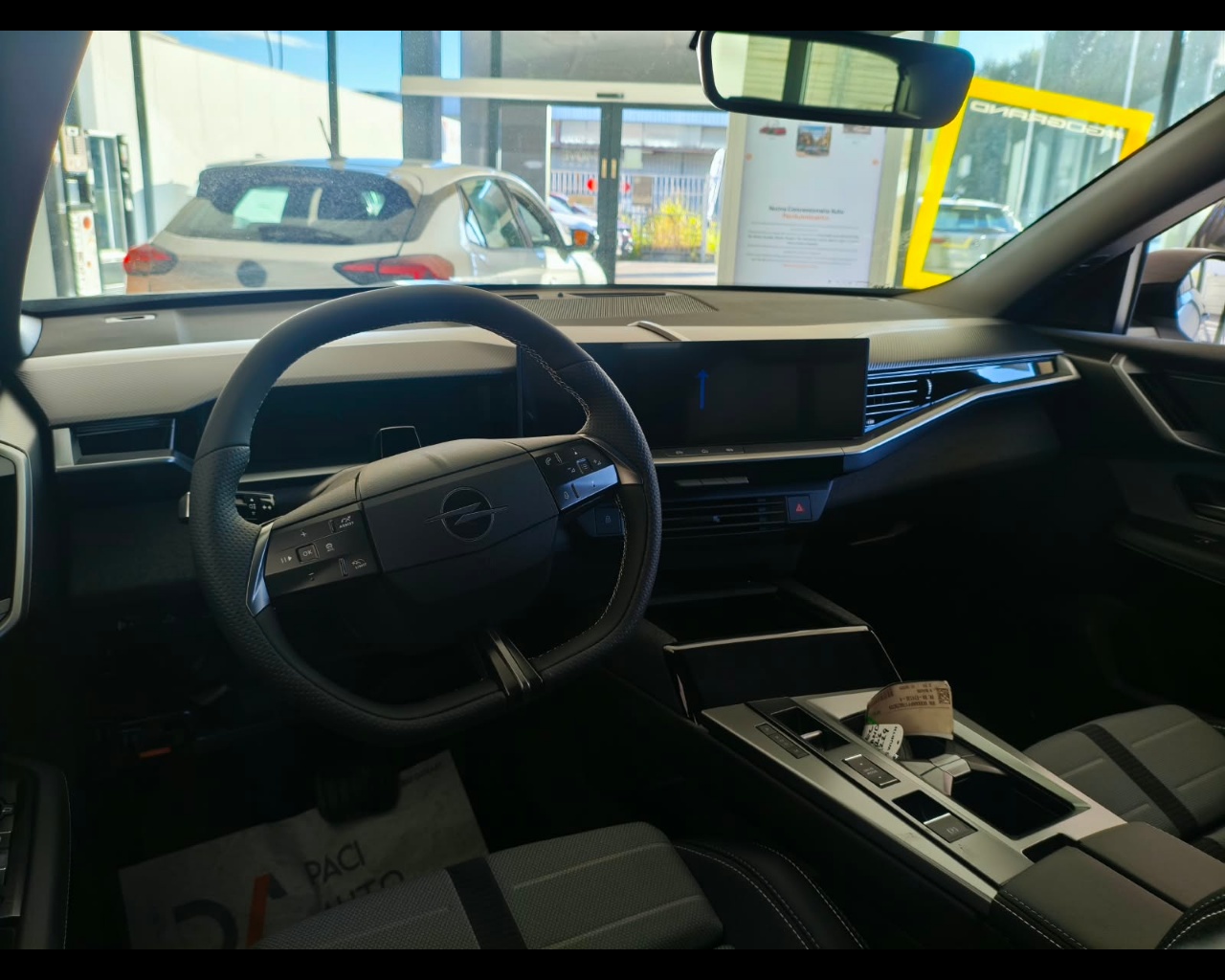 Foto OPEL Nuovo Grandland GS Hybrid 145CV Automatico