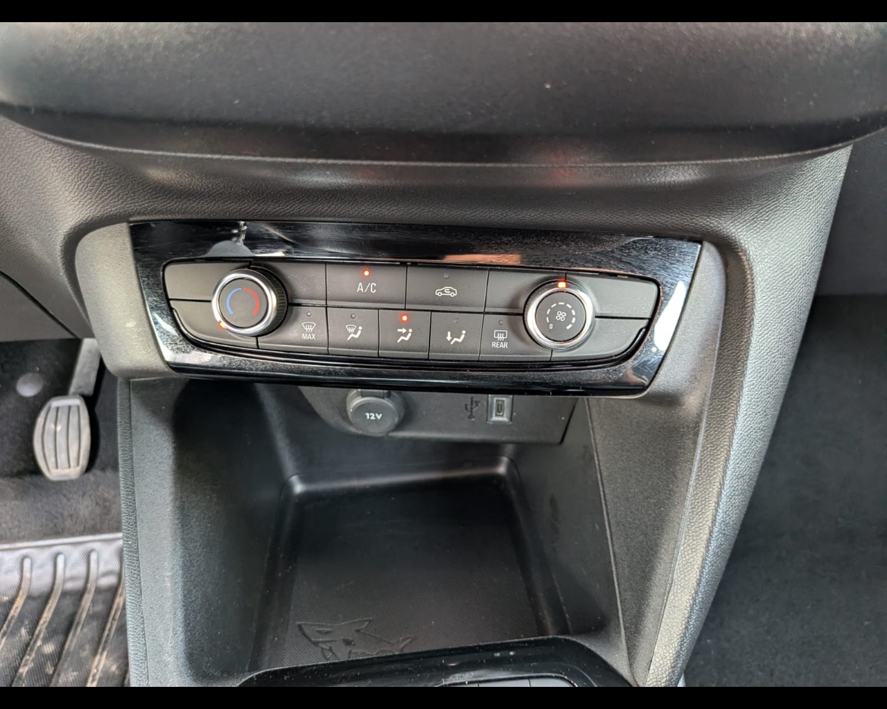 Foto OPEL Corsa 1.2 GS s&s 100cv