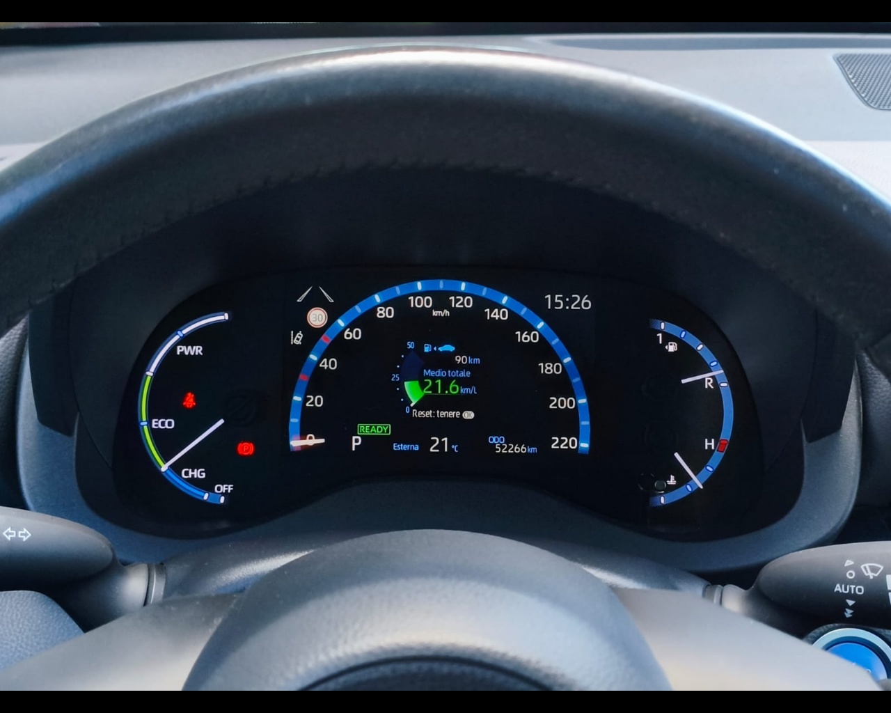 Foto TOYOTA Yaris Cross 1.5h Lounge fwd 116cv e-cvt