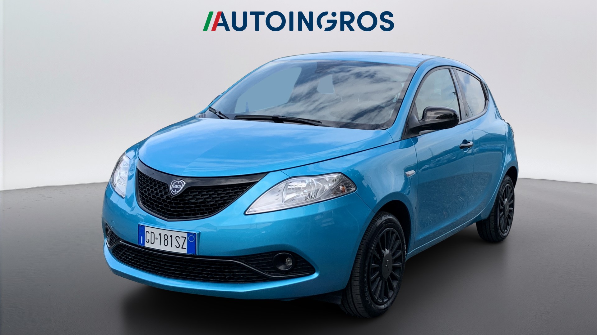 LANCIA Ypsilon Iii 2015 Ypsilon 1.0 firefly hybrid Gold s&s 70cv