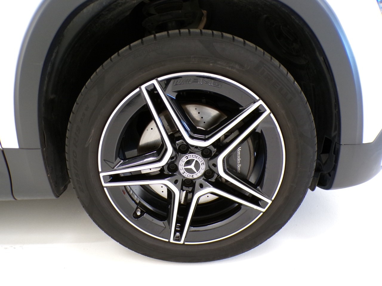 Mercedes GLB GLB 180 D Premium 8G-DCT - 4