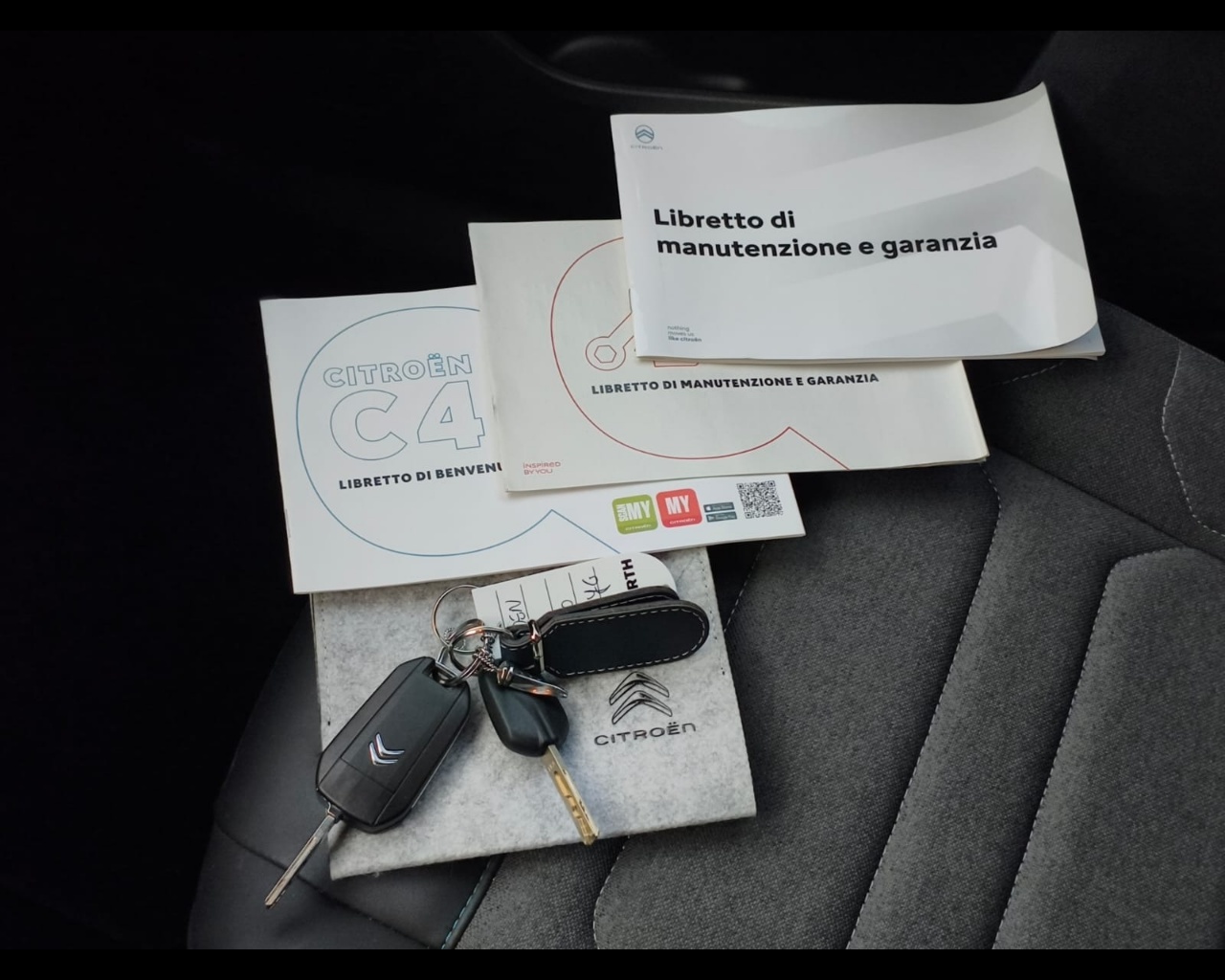 Foto CITROEN C4 1.5 bluehdi Feel Pack s&s 130cv eat8