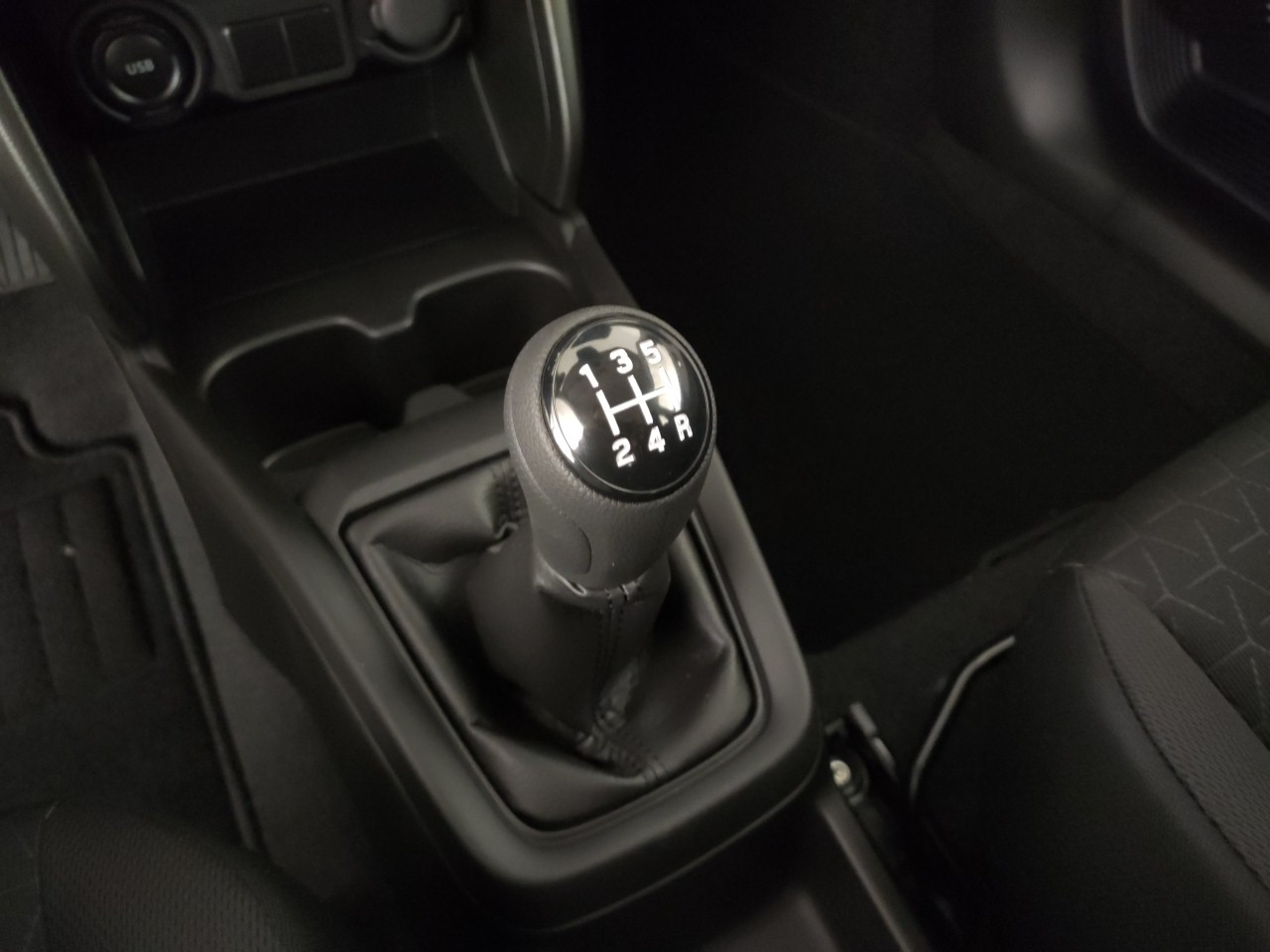 Suzuki Swift Nuovo Ibrido benzina Swift Porto Mantovano