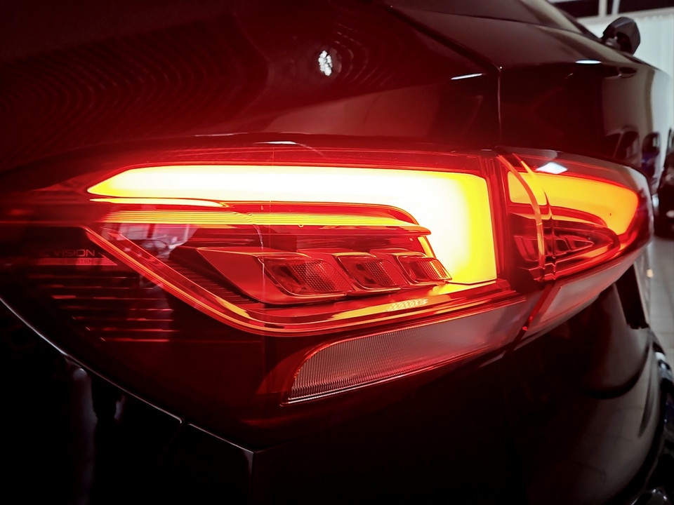 MG ZS 1.5 hybrid+ Luxury auto Ibrida usato - 20